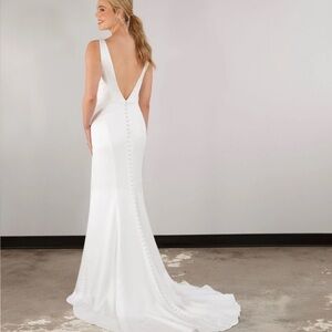 Essence of Australia Wedding Gown NWT Size 12